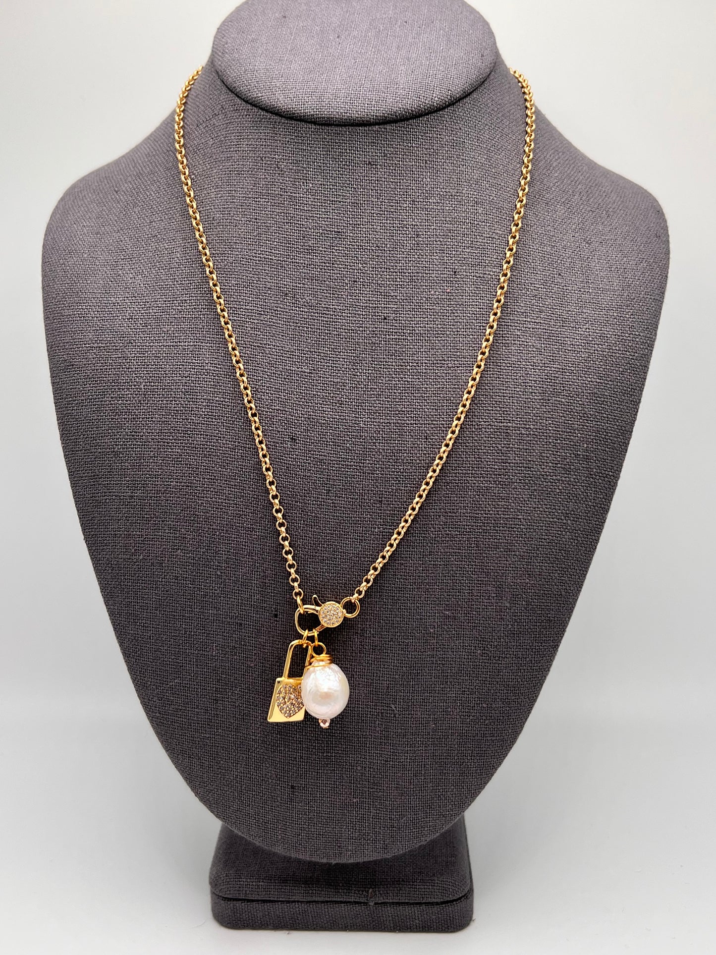 Pearl Drop on Matte Gold Mini Rolo Chain